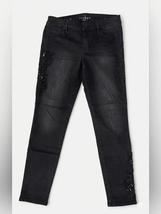 NWOT WHBM Distressed Black Classic Rise Skinny Ankle Embellished Jeans Size 4 - Picture 3 of 15